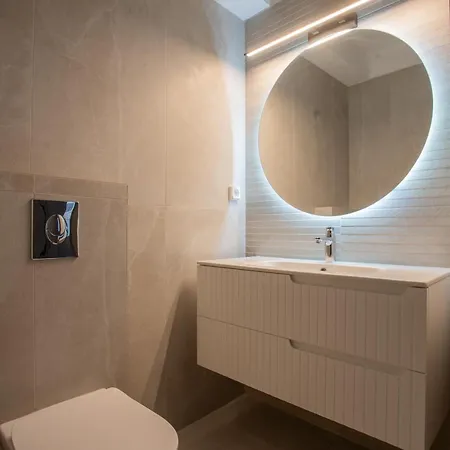 Apartament Emerald *